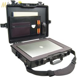Peli Case 1495 műanyag védőtáska, tok 17" colos laptophoz/notebookhoz -Standard: szivacs, irattartó, vállpánt. Belső: 479x333x97 mm