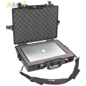   Peli Case 1495 műanyag védőtáska, tok 17" colos laptophoz/notebookhoz - szivacsos vagy üres. Belső: 479x333x97 mm