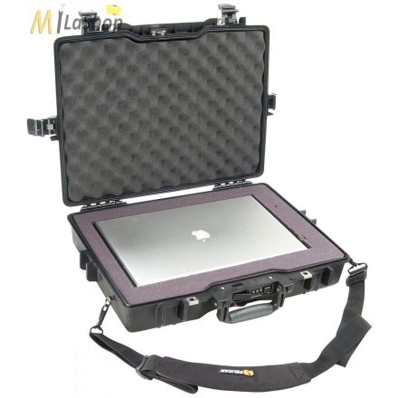 Peli Case 1495 műanyag védőtáska, tok 17" colos laptophoz/notebookhoz - szivacsos vagy üres. Belső: 479x333x97 mm